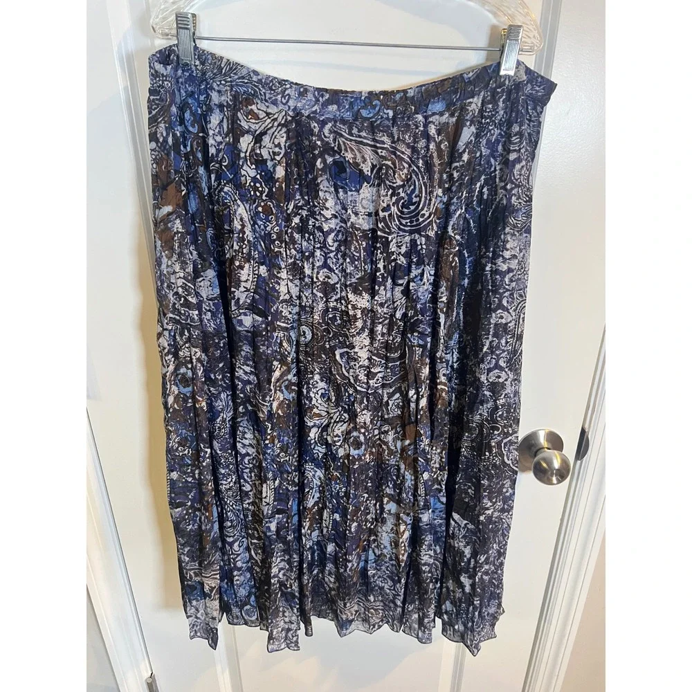 Chico's‎ Women Skirt Paisley Pleated Chiffon Blue Size 3